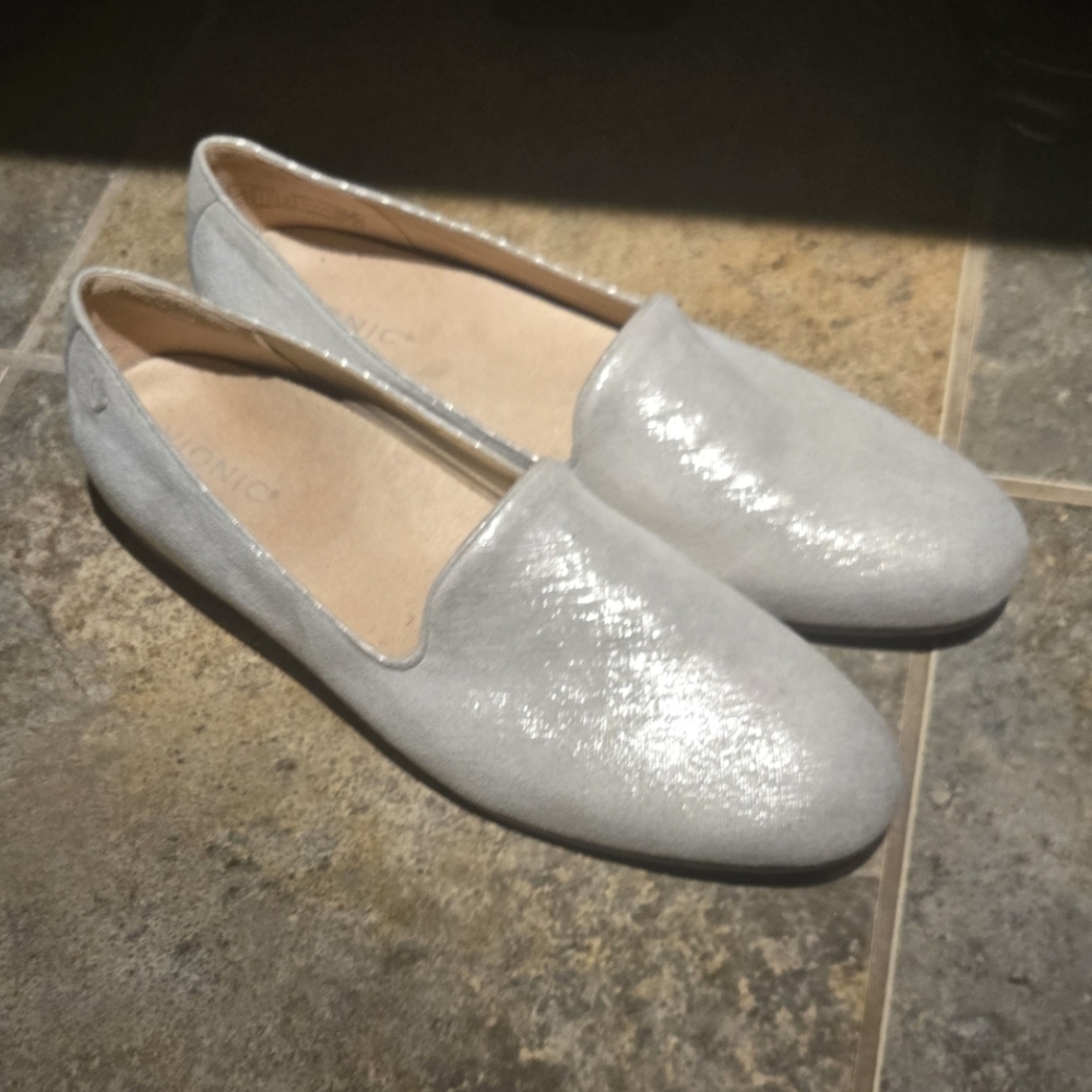 Vionic Women's Willa Slip On Loafer